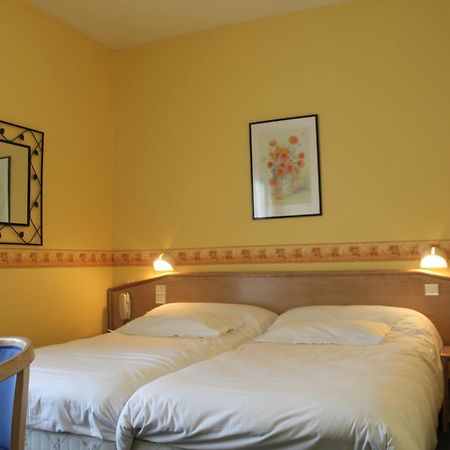 Hotel Des Bains Lancieux Pokoj fotografie