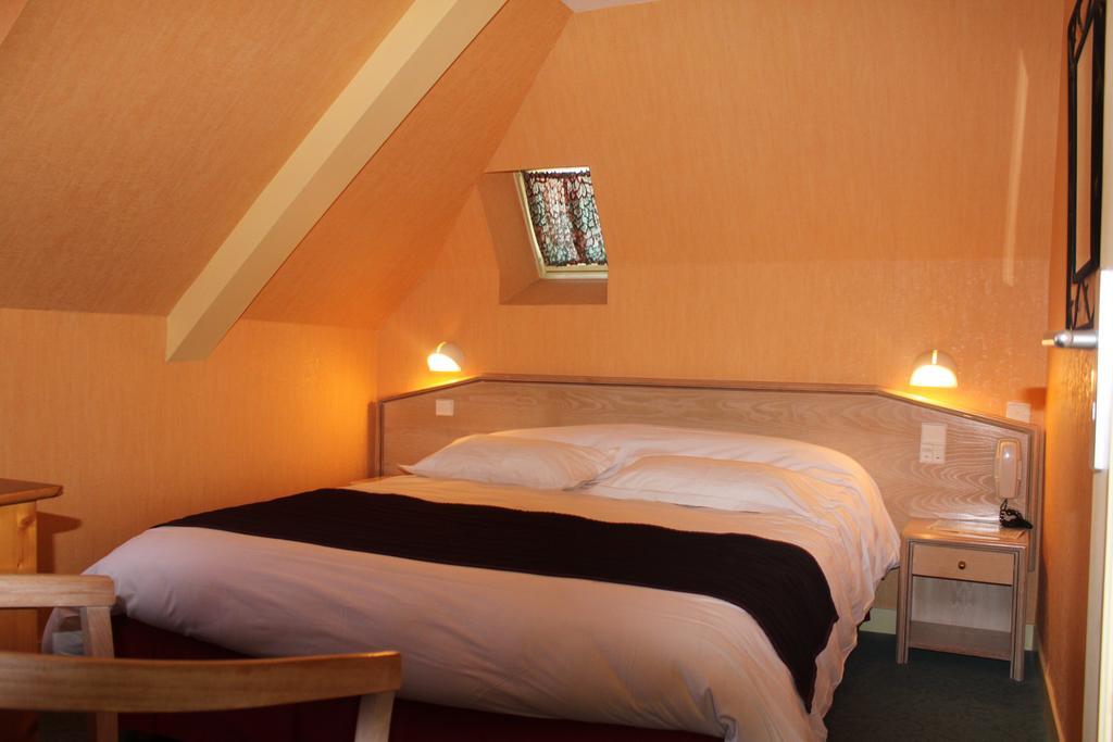 Hotel Des Bains Lancieux Pokoj fotografie