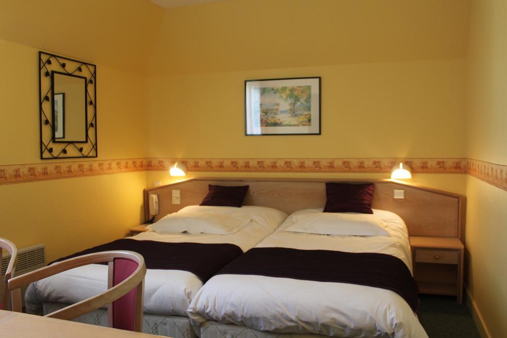 Hotel Des Bains Lancieux Pokoj fotografie